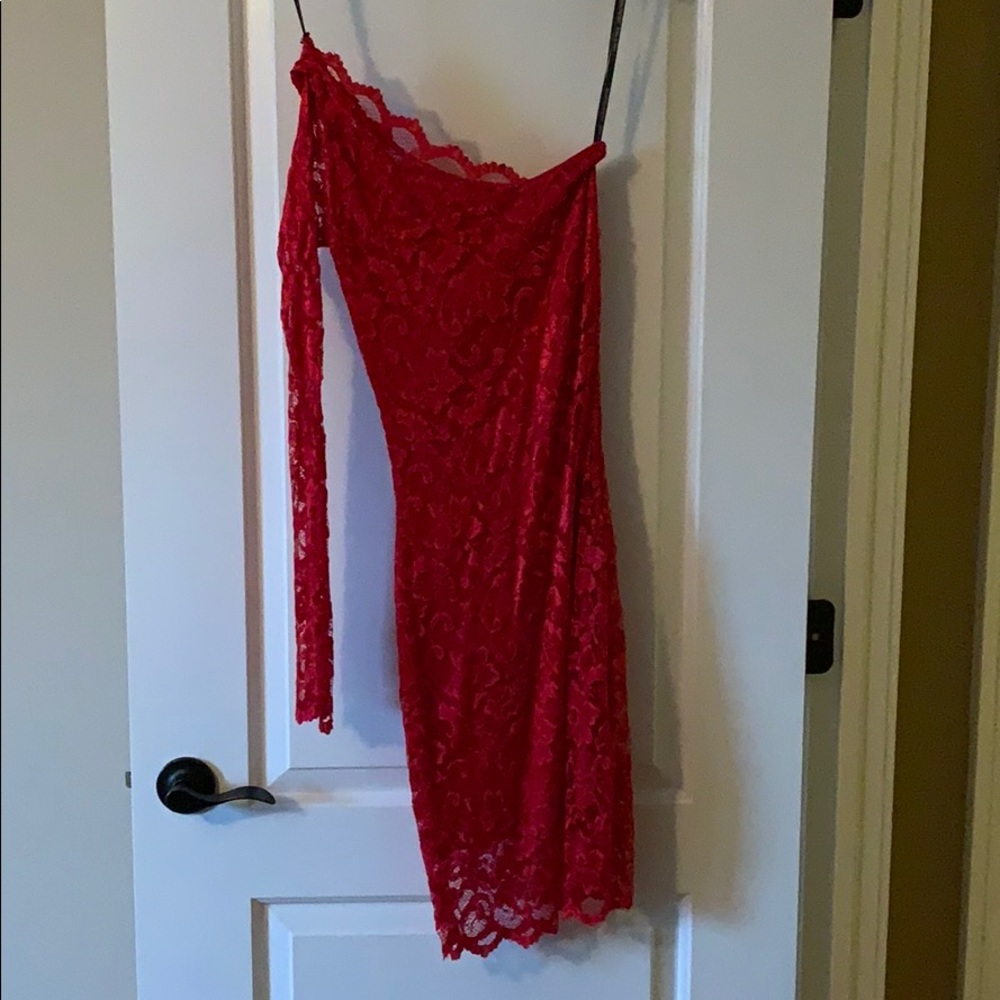 One Sleeve Lace Red Dress